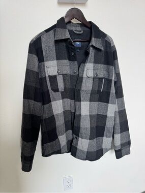 GAP Men's Black & Gray Plaid Flannel Shirt Jacket